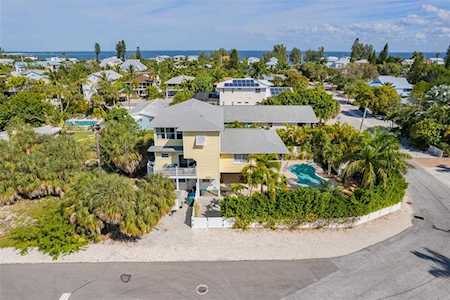 606 Rose St Anna Maria, FL 34216