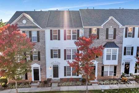15744 Kensington Palace Ln Charlotte, NC 28277