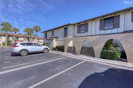 505 Plaza Seville Ct #9 Treasure Island, FL 33706