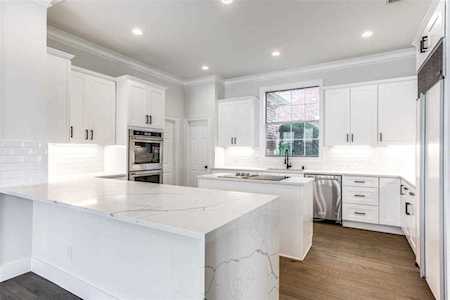 4820 Holly Tree Drive Dallas, TX 75287