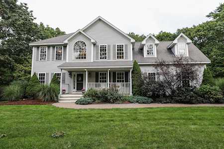 37 Peppermint St Goffstown, NH 03045