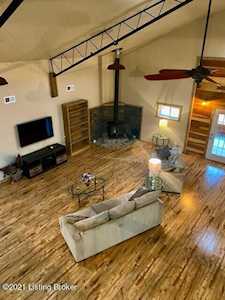 5681 Little Mount Rd Taylorsville, KY 40071