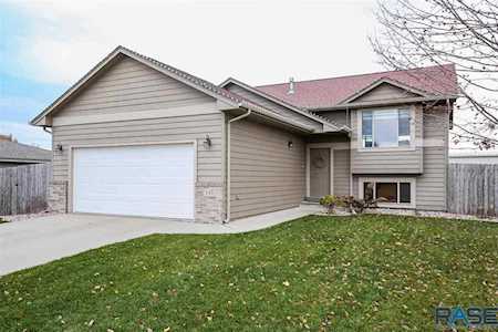 113 N Cardinal Dr Brandon, SD 57005