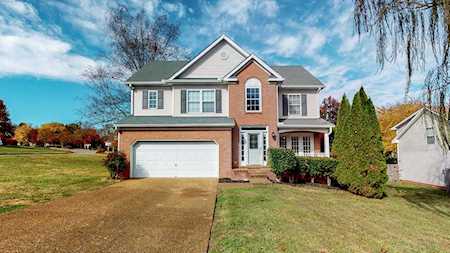 1800 Kara Ct Spring Hill, TN 37174