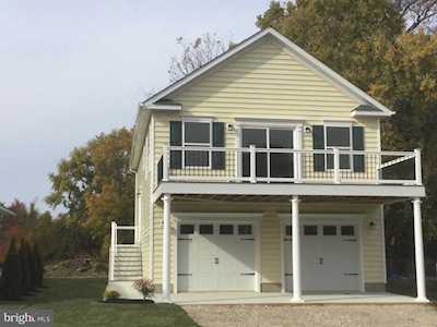 110 Jefferson St Delaware City, DE 19706