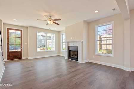 4925 Creek Bank Dr Knoxville, TN 37920