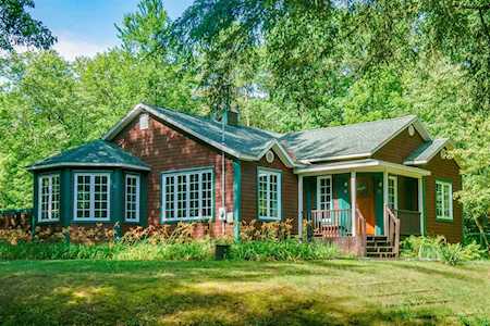 278 Clothespin Bridge Rd Webster, NH 03303