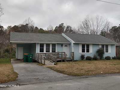 647 W Shore Drive Swansboro, NC 28584