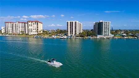 690 Island WAY #1008 Clearwater, FL 33767