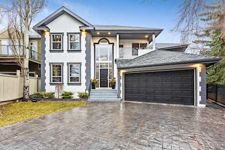 12712 Canso Place SW Calgary, AB T2W 3A8