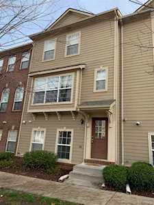 1623 Town Commons Dr Howell, MI 48855