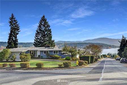 452 171st Place NE Bellevue, WA 98008