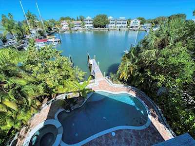 208 16th Ave Indian Rocks Beach, FL 33785