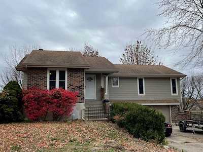 407 N Washington St Raymore, MO 64083