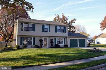 5 Elm Tree Ln Eastampton, NJ 08060