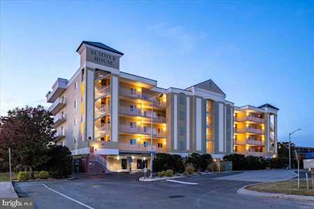 111 100th St #304 Ocean City, MD 21842