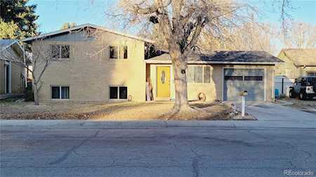 32 Anniversary Ln Longmont, CO 80501