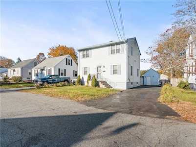 18 Glenwood Ave East Providence, RI 02916