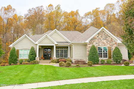 8004 Wooded Ridge Dr Louisville, KY 40214