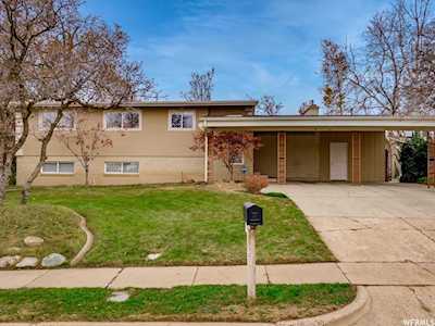 1075 E Bedford Dr N Kaysville, UT 84037