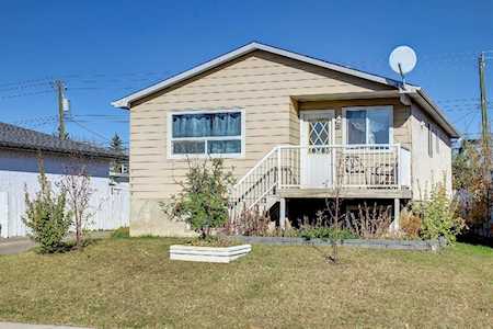 1216 Penedo Crescent SE Calgary, AB T2A 3N6