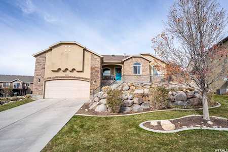 9055 N Barton Creek Dr Eagle Mountain, UT 84005