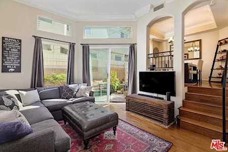 2028 S Barrington Ave #B Los Angeles, CA 90025