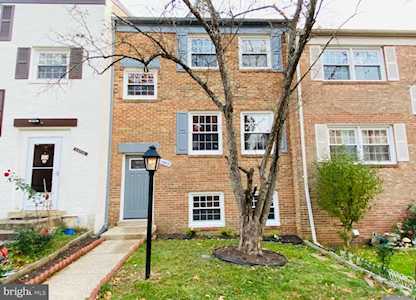 14817 Smethwick Place Centreville, VA 20120