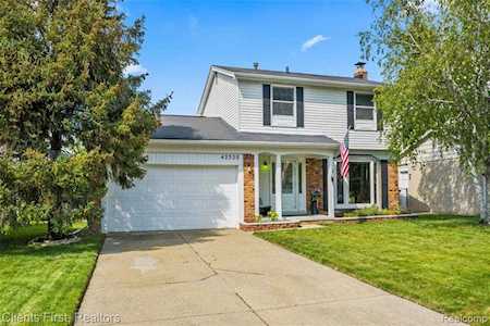 42320 Beechwood Ct Canton Twp, MI 48188