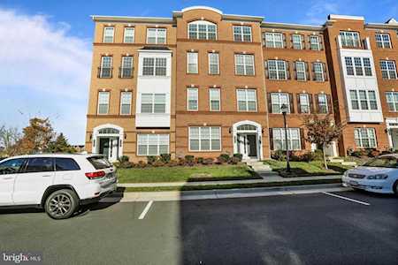 43088 Thoroughfare Gap Terrace Ashburn, VA 20148