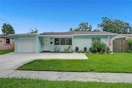 9437 SW 52nd St Cooper City, FL 33328