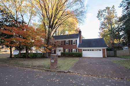 8099 Cape Charles Cv Germantown, TN 38138