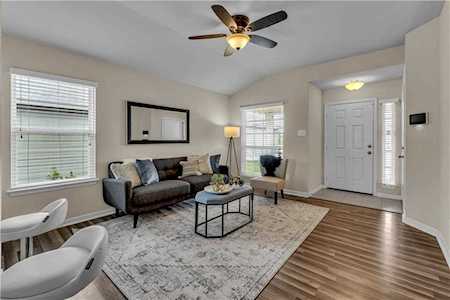 1600 Wedgewood TRL Lockhart, TX 78644
