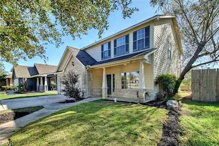 1160 Arbor Knot DR Kyle, TX 78640