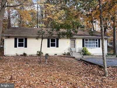 10 Starboard Ct Ocean Pines, MD 21811