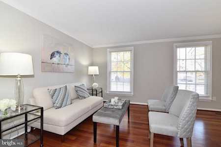 1322 Shallow Ford Rd Herndon, VA 20170