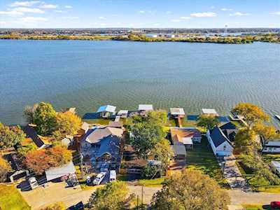 4509 Wildwood Circle Granbury, TX 76049