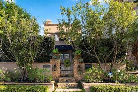 214 22nd St Huntington Beach, CA 92648