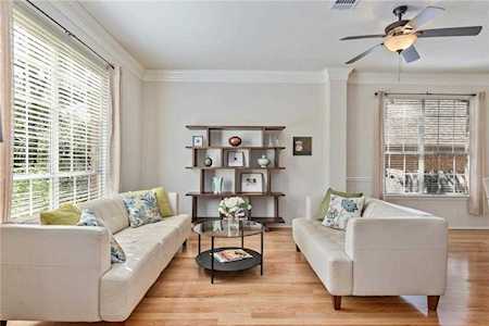 10204 Snapdragon DR Austin, TX 78739
