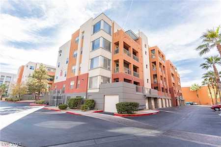 31 E Agate Ave #207 Las Vegas, NV 89123