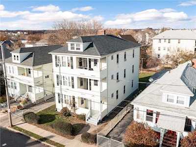 263 Waverly St Providence, RI 02909
