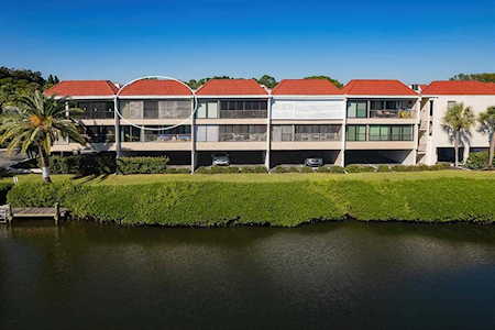3805 E Bay Dr #313 Holmes Beach, FL 34217