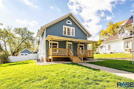 405 E 6Th St Dell Rapids, SD 57022