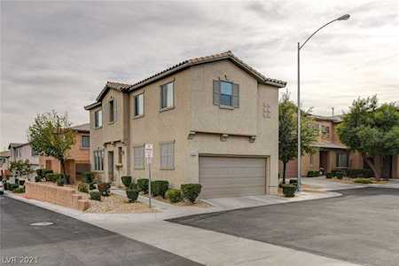 8931 Lanta Island Ave Las Vegas, NV 89148