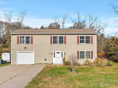 66 Ashaway Rd Westerly, RI 02891