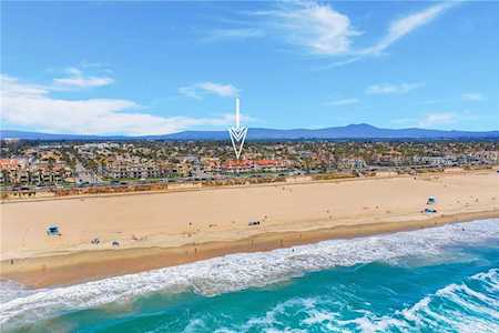 1400 Pacific Coast Hwy #204 Huntington Beach, CA 92648
