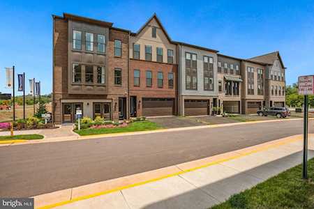 2661 Jetstream Rd Herndon, VA 20171