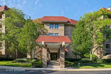 1250 Rudolph Rd #2K Northbrook, IL 60062