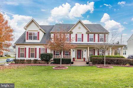 9100 Autumn Glory Ln Bristow, VA 20136