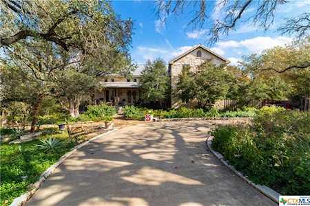 913 Southridge Rd Salado, TX 76571
